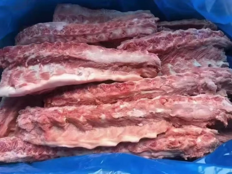 猪背骨猪龙骨价格便宜白菜价，证件齐全，一件也是批发价格