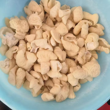 白水大肠，纯干市场货，1斤装出9两左右，售后小适合长期做
