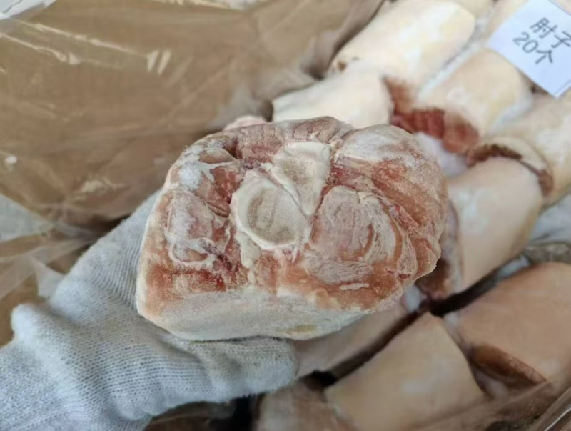带皮小肘子，宴席喜宴熟食店用非常好，单个8两左右