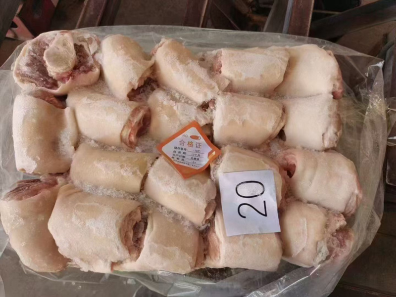 带皮小肘子，宴席喜宴熟食店用非常好，单个8两左右