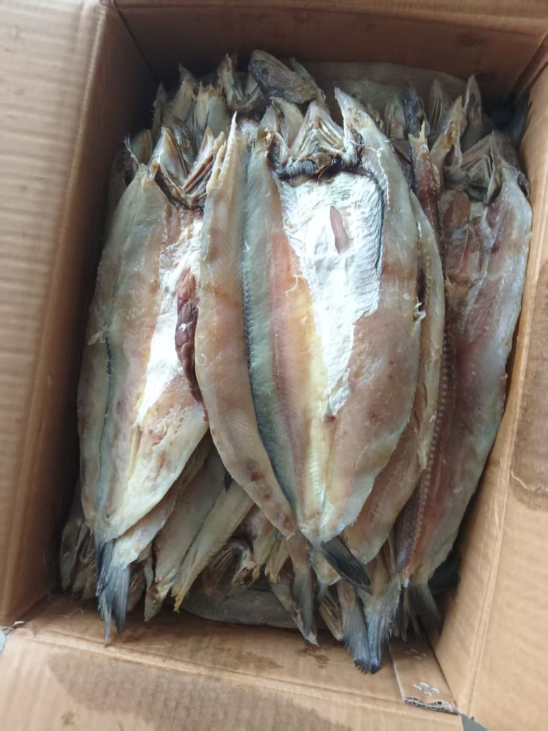 香梭鱼片，开背去内脏一件净重29斤，供应电商，市场
