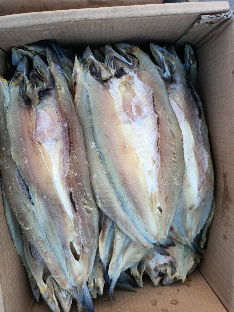 香梭鱼片，开背去内脏一件净重29斤，供应电商，市场