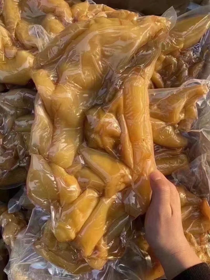 原色牛蹄皮一手货源，常年有货，质量保证，需要的联系