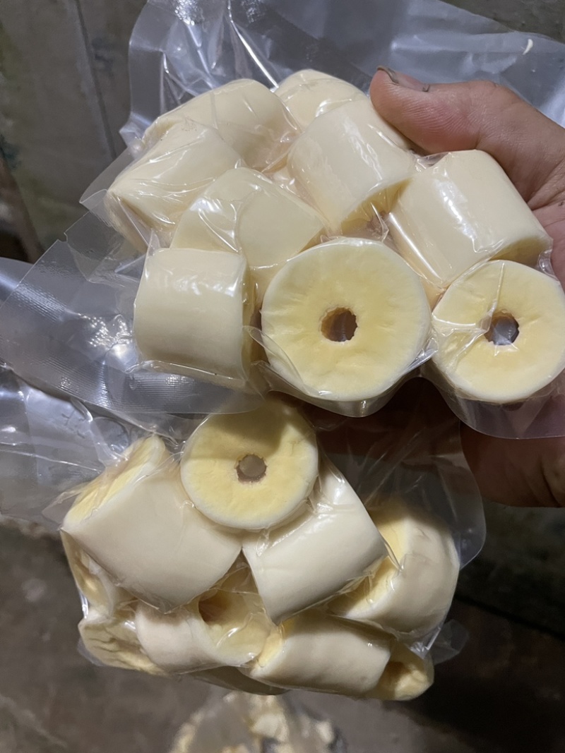 华南9号黄肉木薯去皮冰冻加工黄心木薯去皮冰冻