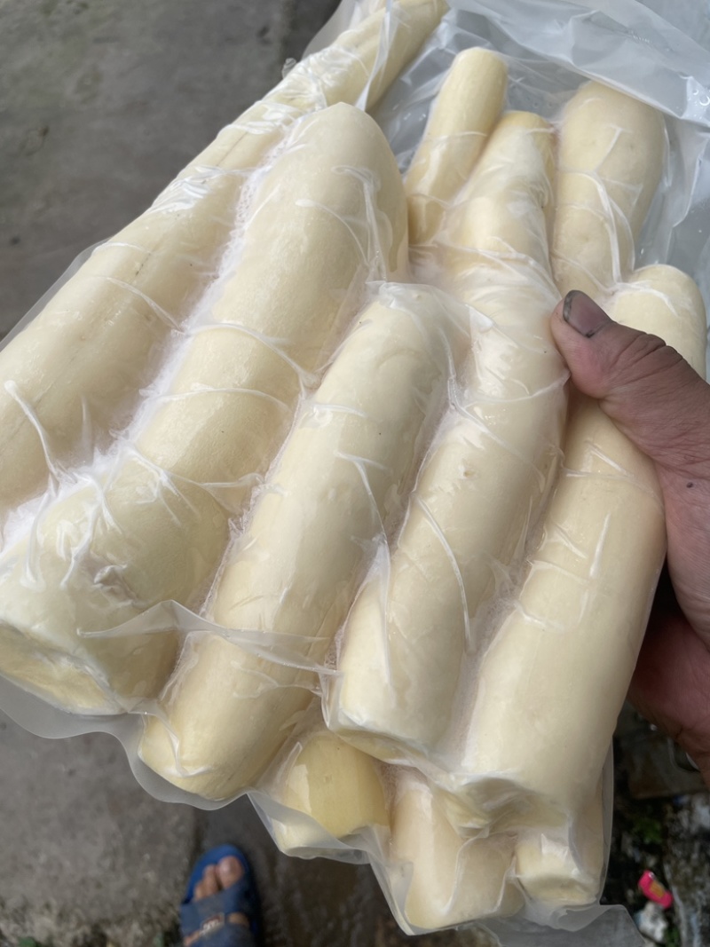华南9号黄肉木薯去皮冰冻加工黄心木薯去皮冰冻