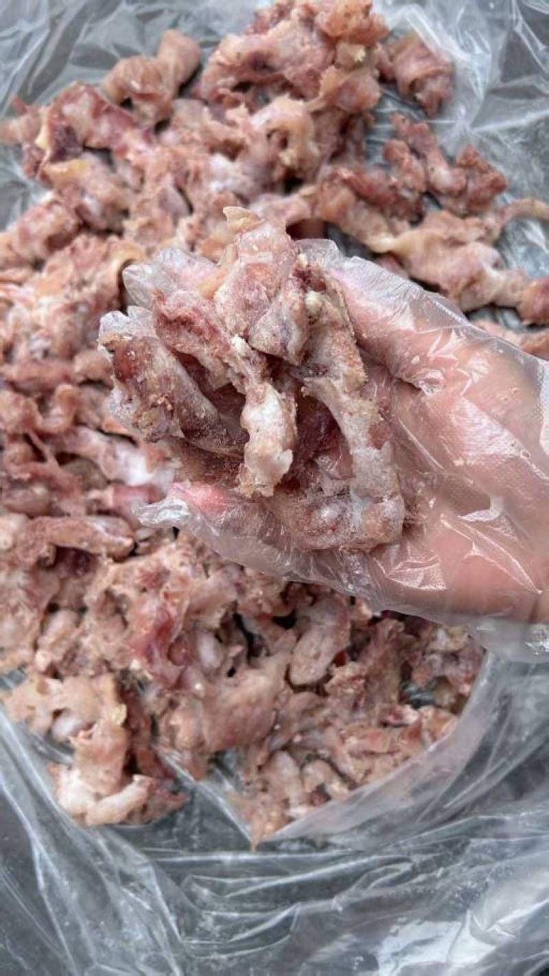 大块牛拆骨肉纯干，解冻即食新货。货源充足，**推荐