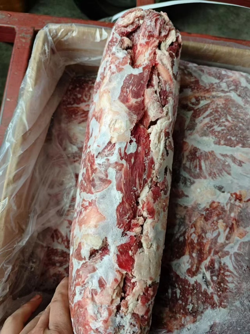 牛碎肉可以做葱爆牛肉，包子馅，饺子馅，价格美丽