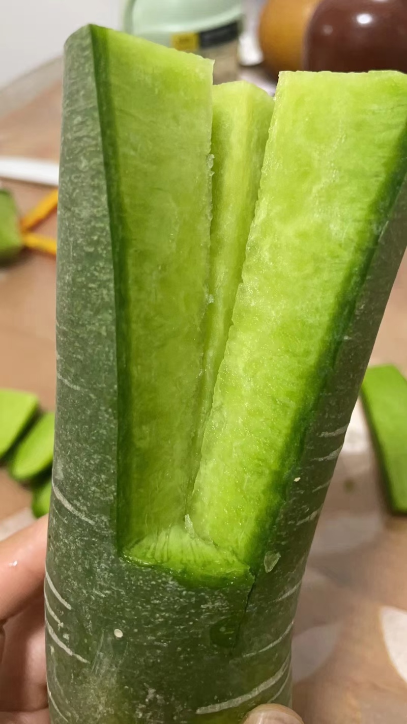 正宗精品希卡利水果萝卜大量上市供应，量大质优脆甜不辣