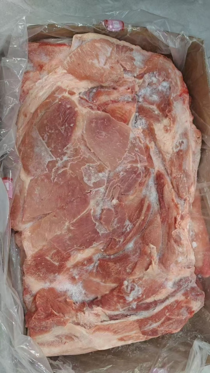 前上肉后上肉，带皮，肥瘦相间价格美丽。快餐店食堂都可以