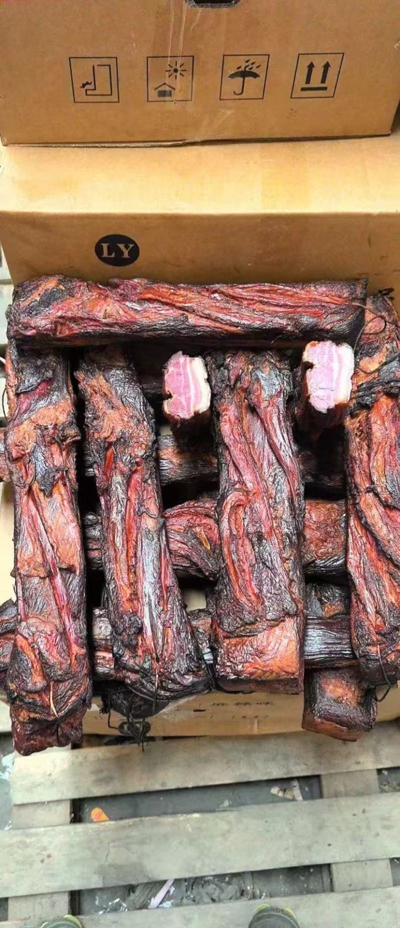 腊肉五花腊肉烟熏腊肉剔骨腊肉
