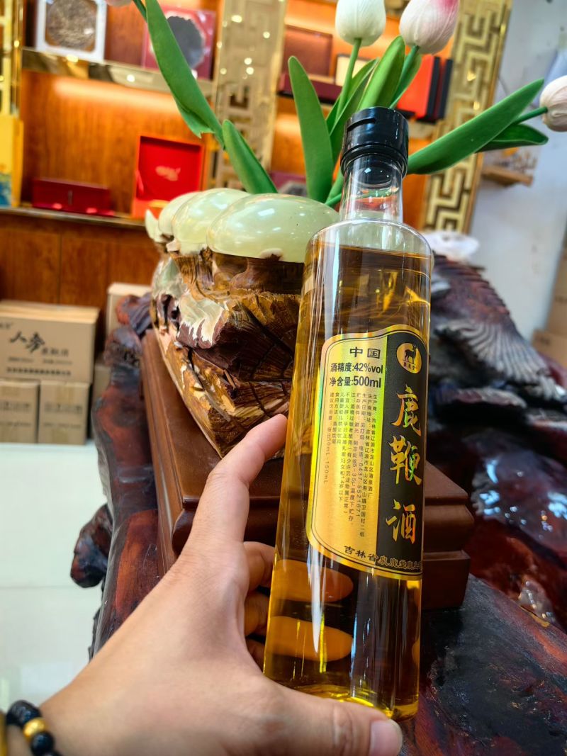 鹿鞭酒，正规厂家出产，一件10瓶，超低价。1瓶起售