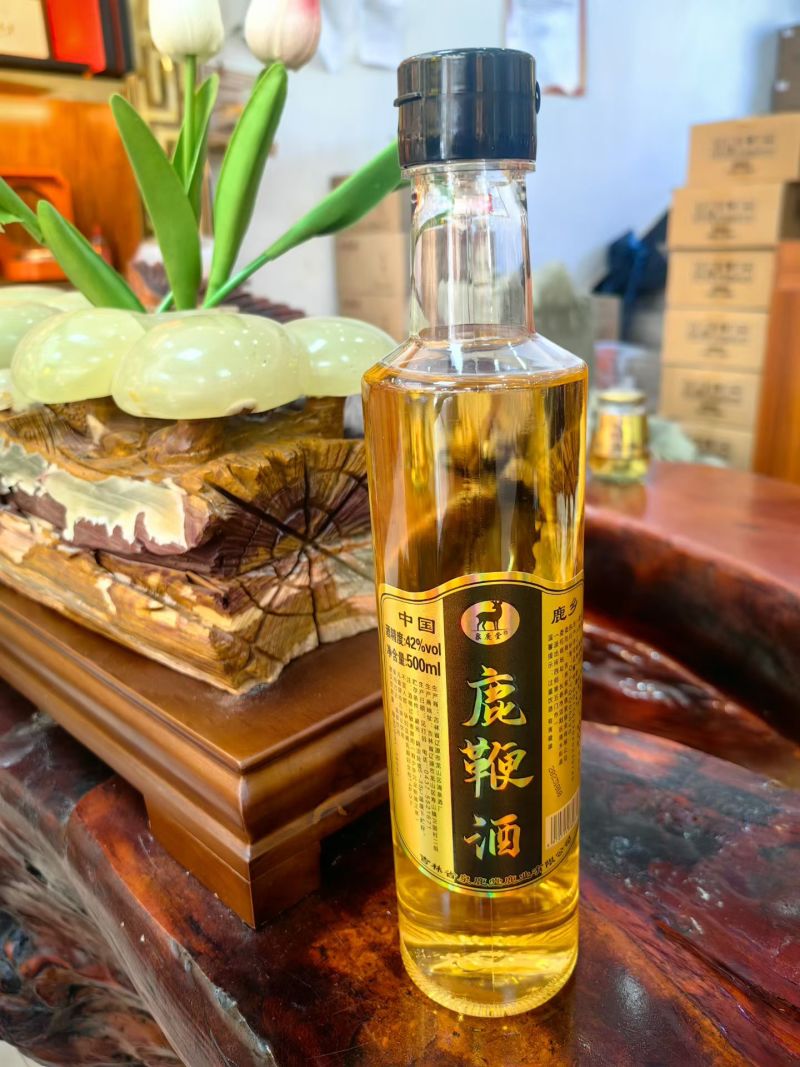 鹿鞭酒，正规厂家出产，一件10瓶，超低价。1瓶起售