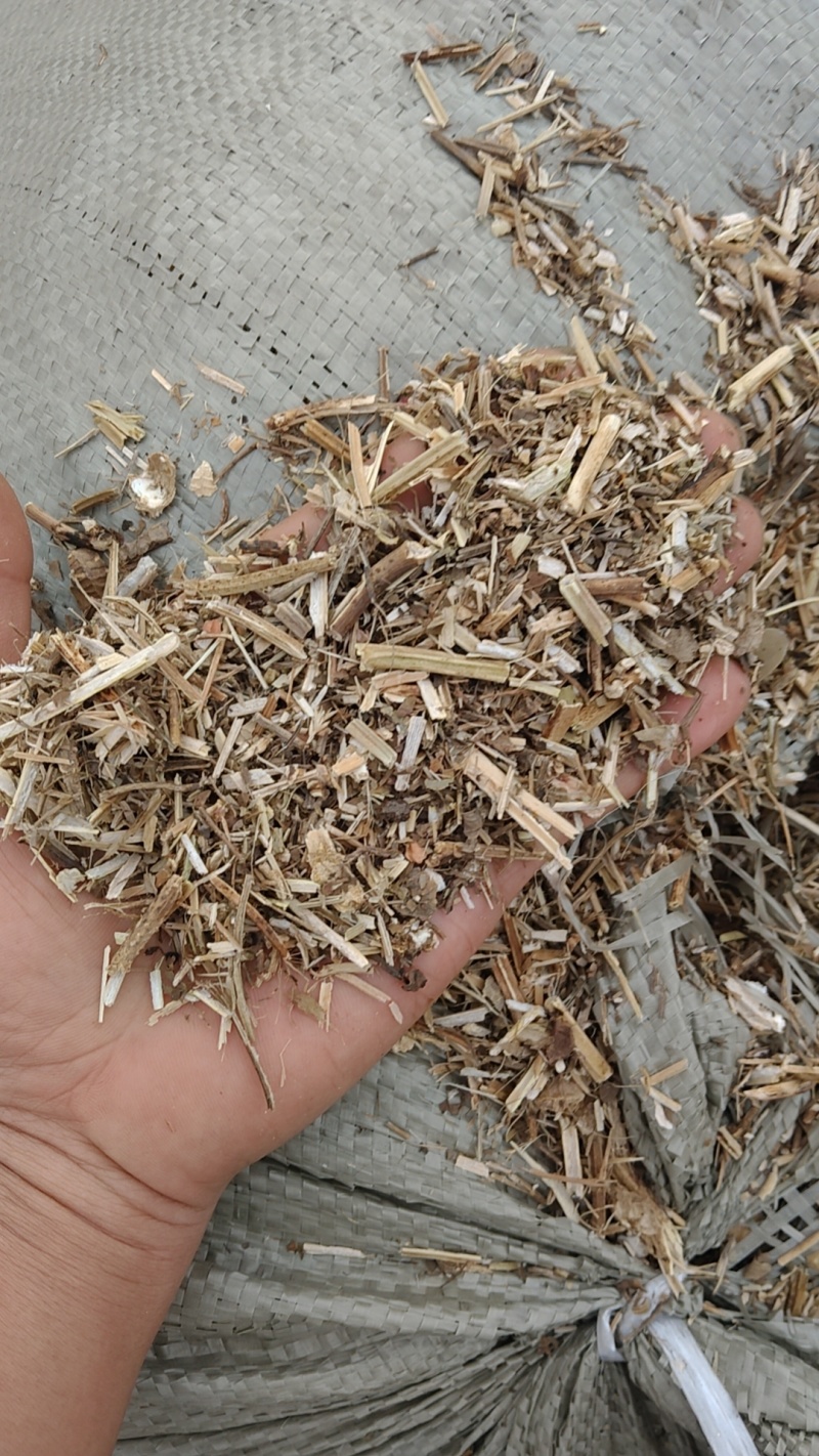 花生秧大量有货，先到先得，保证质量，品质第一，服务第一，