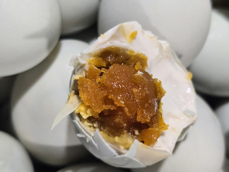 咸鸭蛋海鸭蛋烤鸭蛋爆油
