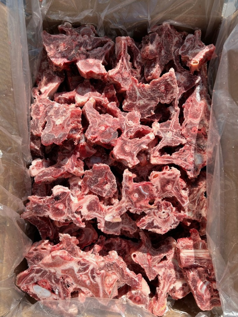 满肉羊蝎子块，一件20斤，肉多新鲜，价格美丽证件齐全