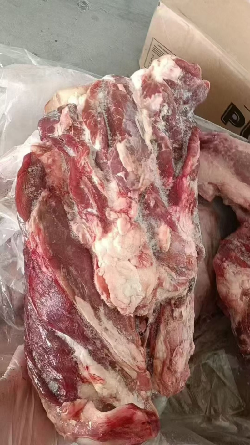精品牛腱子，精修前后腱，纯干真空包装，一件也是批发价格