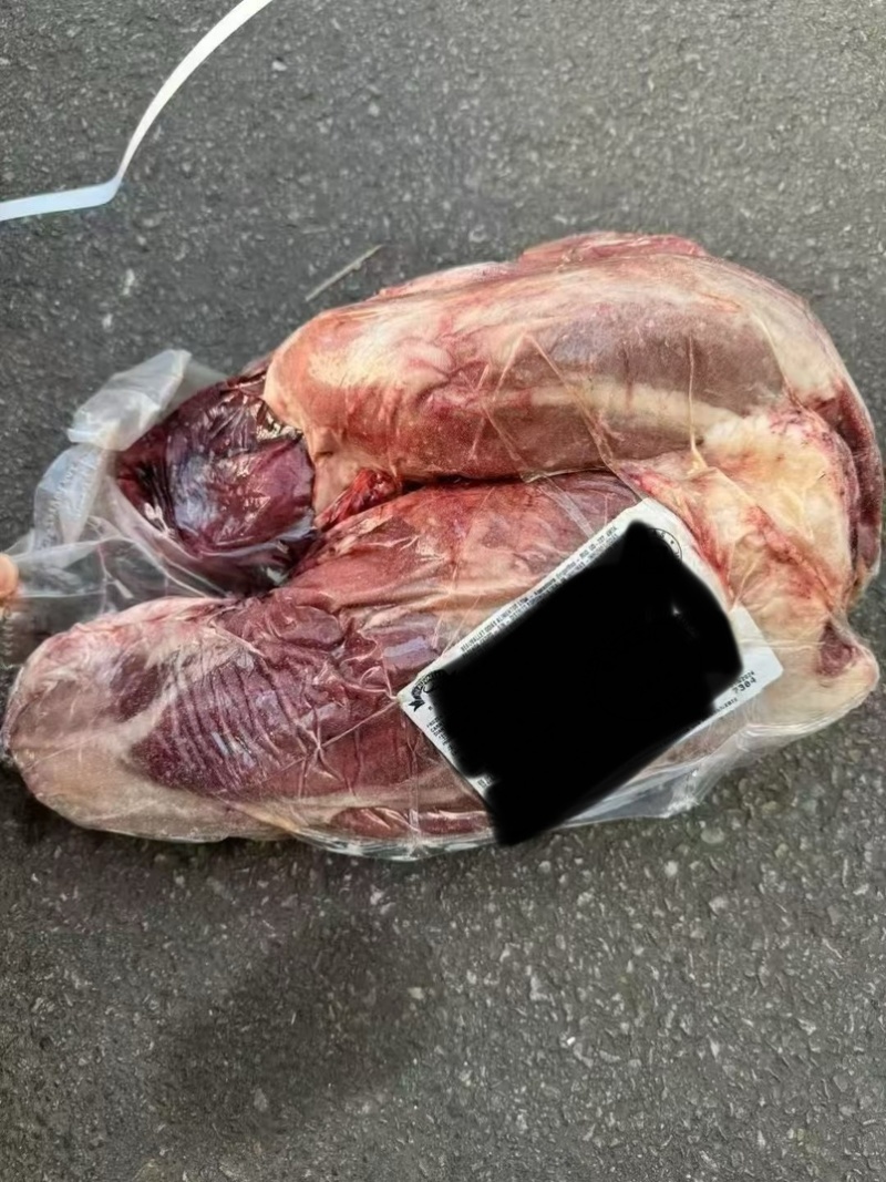 精品牛腱子，精修前后腱，纯干真空包装，一件也是批发价格