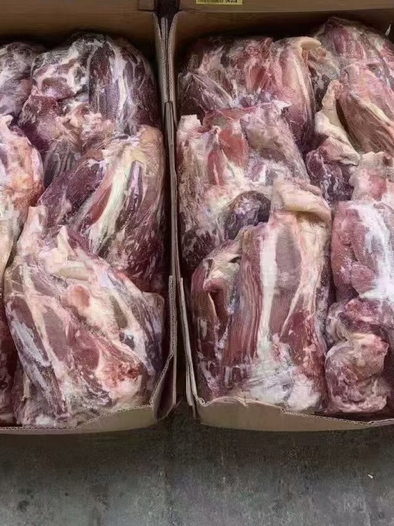 精品牛腱子，精修前后腱，纯干真空包装，一件也是批发价格