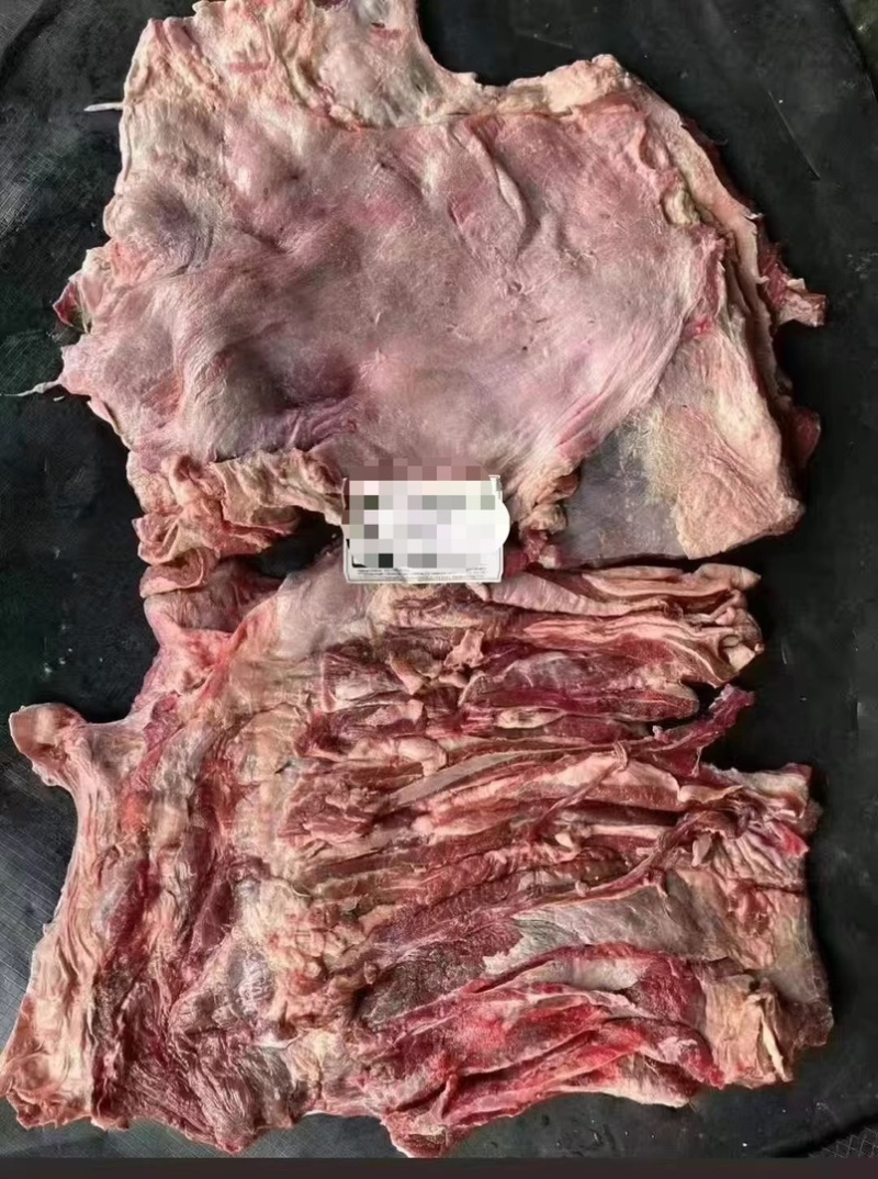 精品牛腩，肥瘦相间，瘦度很好，纯干真空包装，口感丰富