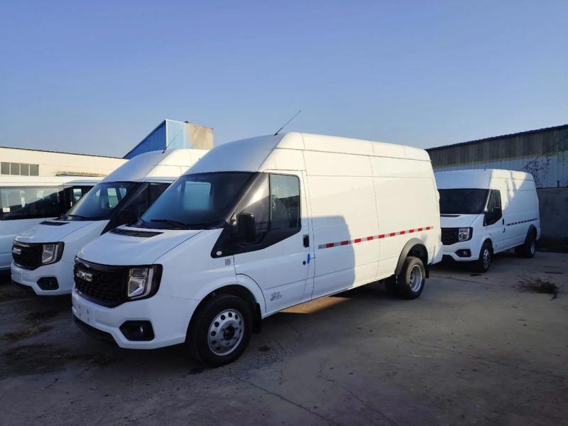 依维柯车队调车3.6-17.5冷藏车，箱车，高栏，平板等