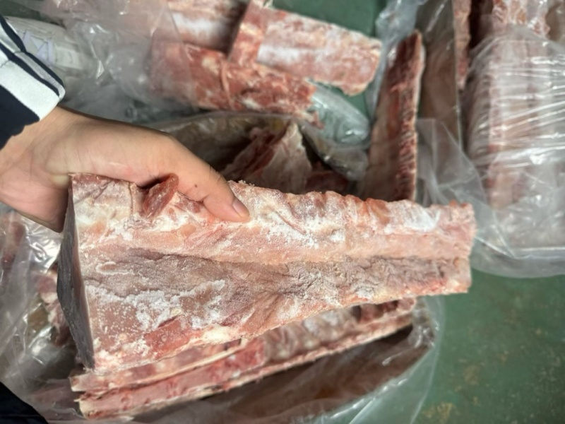 猪龙骨，价格美丽，带肉率高，证件齐全一件起发，日期新鲜