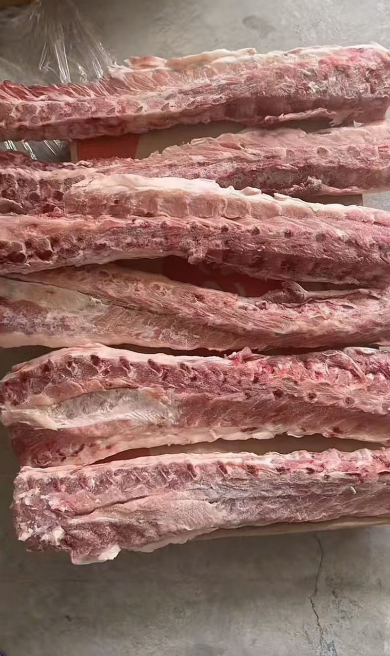 猪龙骨，价格美丽，带肉率高，证件齐全一件起发，日期新鲜
