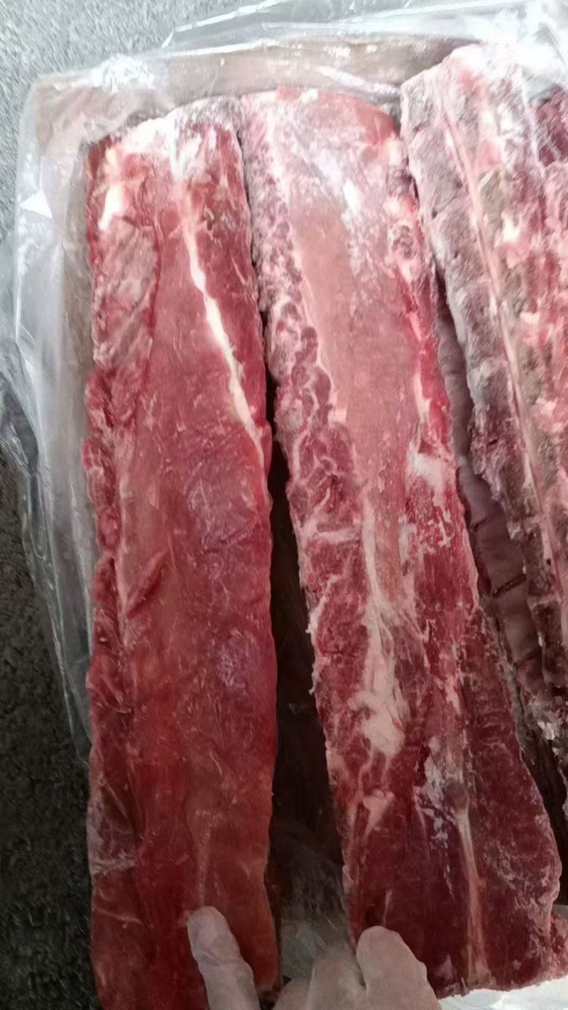 猪龙骨，价格美丽，带肉率高，证件齐全一件起发，日期新鲜