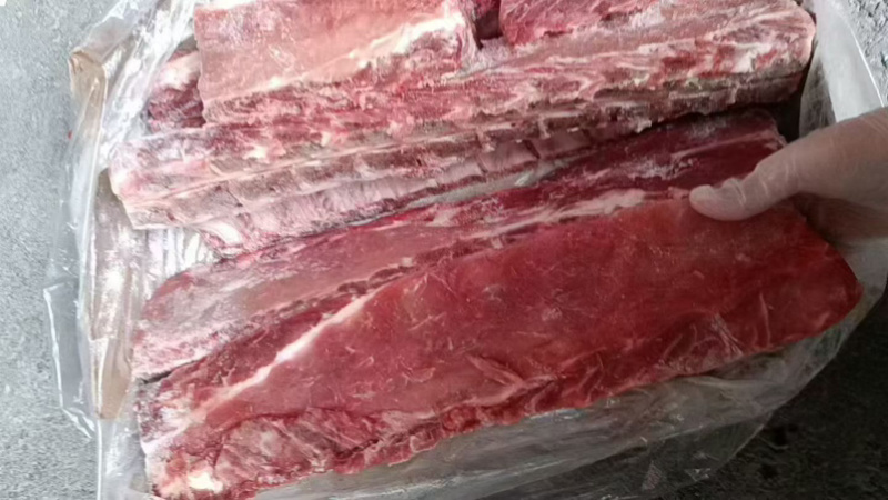猪龙骨，价格美丽，带肉率高，证件齐全一件起发，日期新鲜