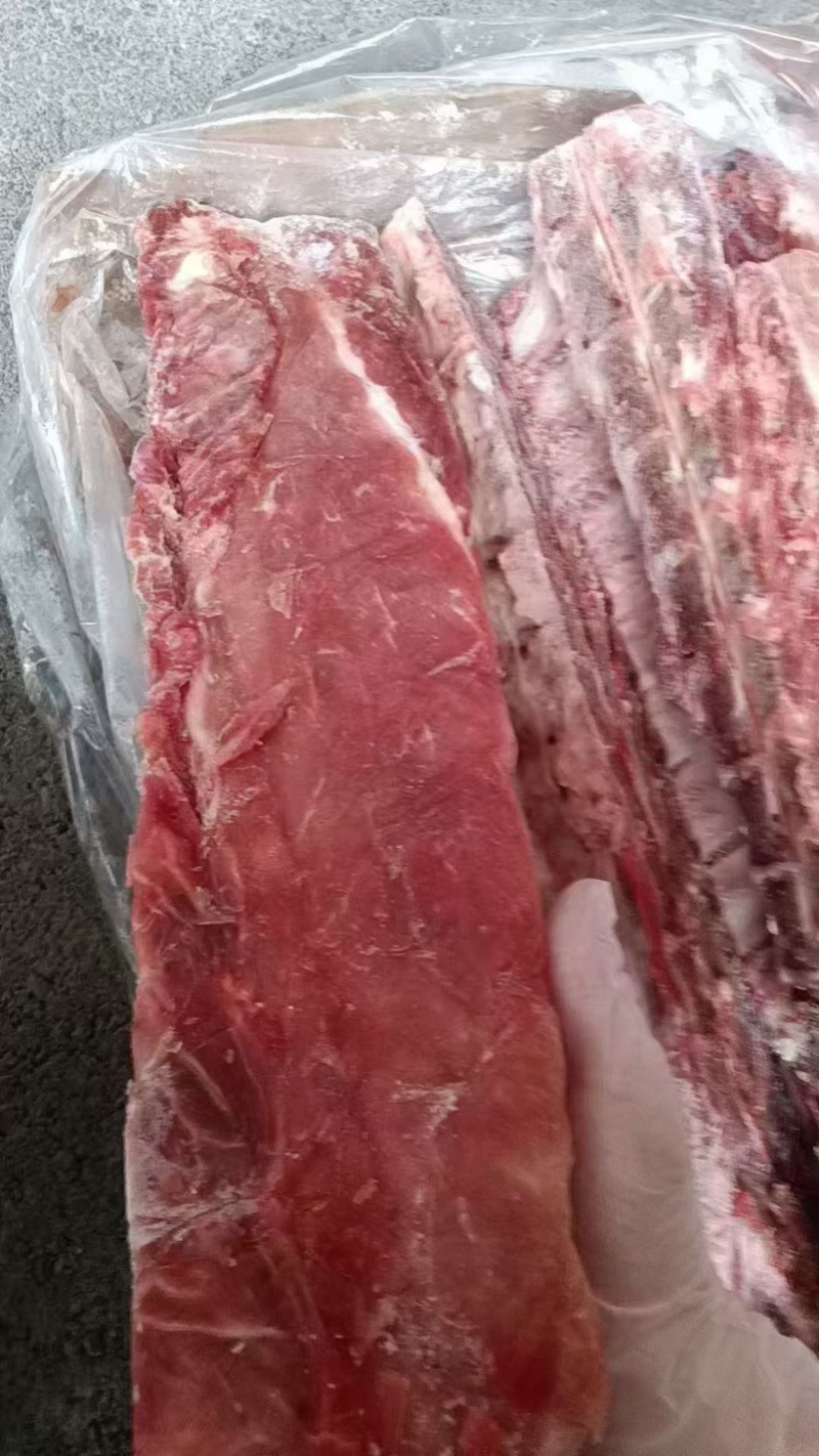 猪龙骨，价格美丽，带肉率高，证件齐全一件起发，日期新鲜