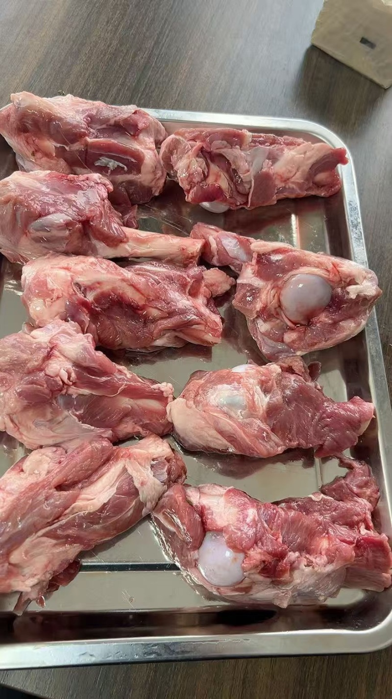 羊棒骨，满肉多肉都有货，个个带骨髓，各位餐饮店老板囤货