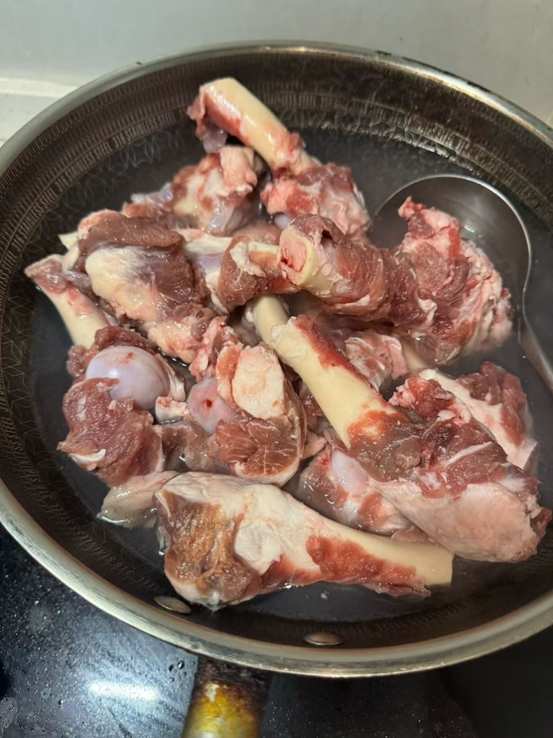 羊棒骨，满肉多肉都有货，个个带骨髓，各位餐饮店老板囤货