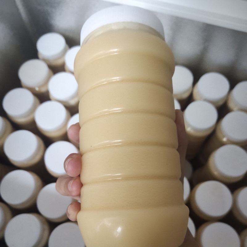 自家蜂蜜，未经任何加工，现割现装百花蜜