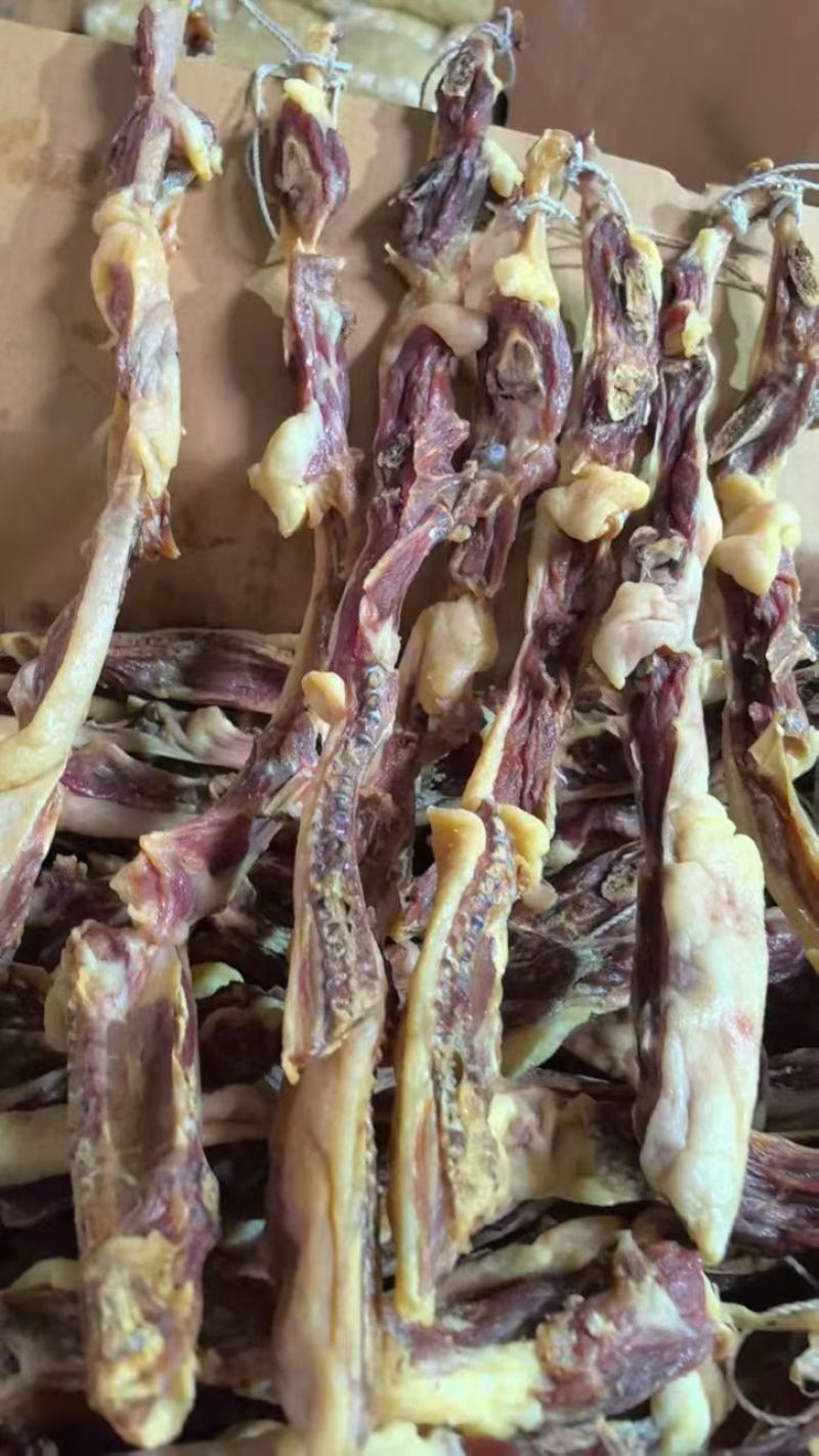 湖南风干腊鸭条，自然风干，干度好，卖相好