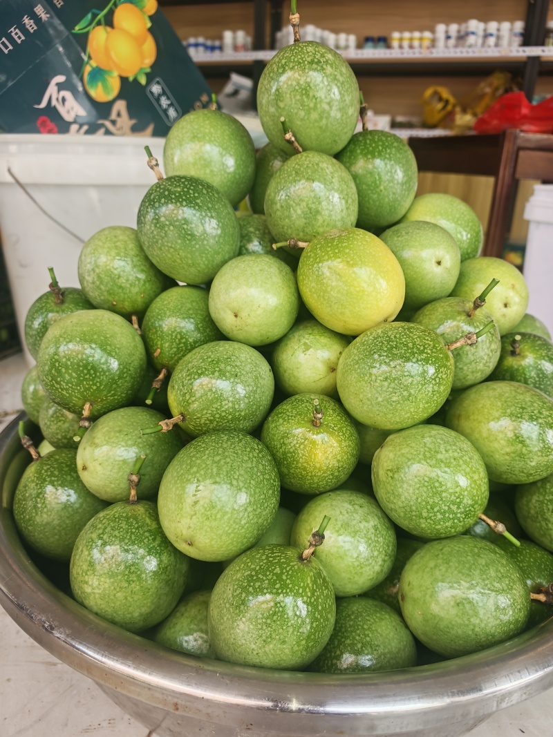 钦密九号百香果，香甜如蜜，汁水饱满品质保证全国发货