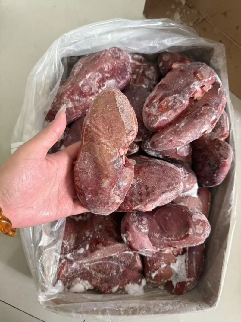 猪腰子大小均匀没有破皮，价格美丽，批发零售都可以一件20