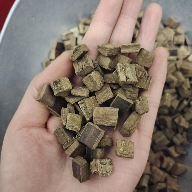 杜仲，杜仲皮，杜仲块，多种规格批，产地货源，保质保量