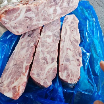 母猪五五碎肉，量大可聊，价格实惠，需要的尽快联系，不多，手续