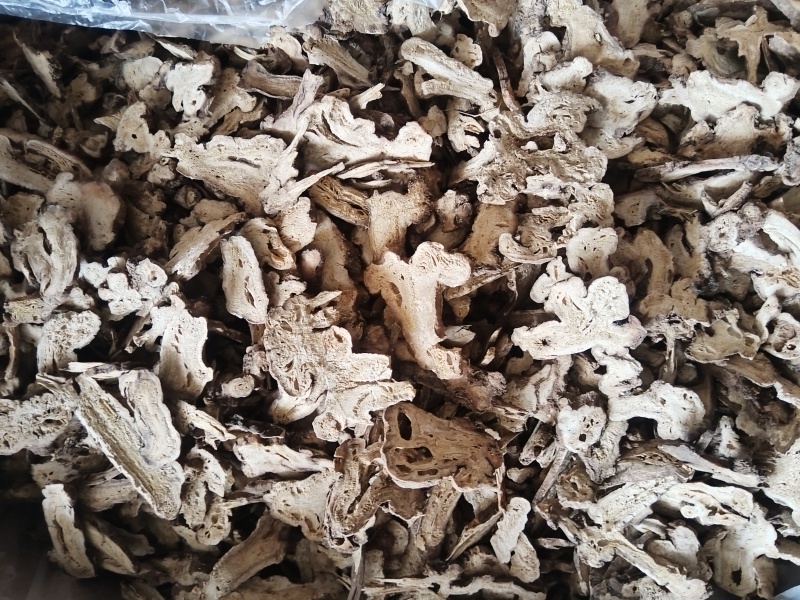 白术无硫，有各种规格量大从优，欢迎新老客户前来购买。