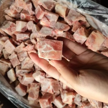 排骨粒，一件20斤，纯干货，可以红烧，糖醋，快餐食堂用