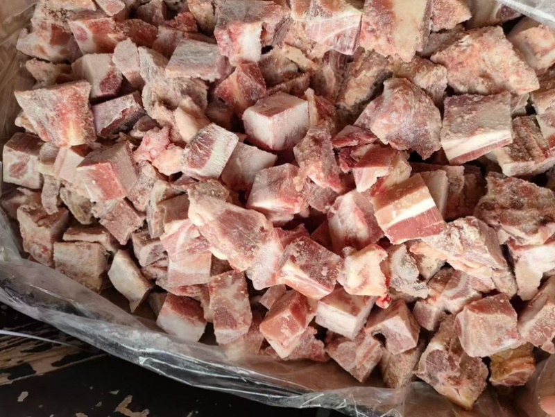 排骨粒，一件20斤，纯干货，可以红烧，糖醋，快餐食堂用