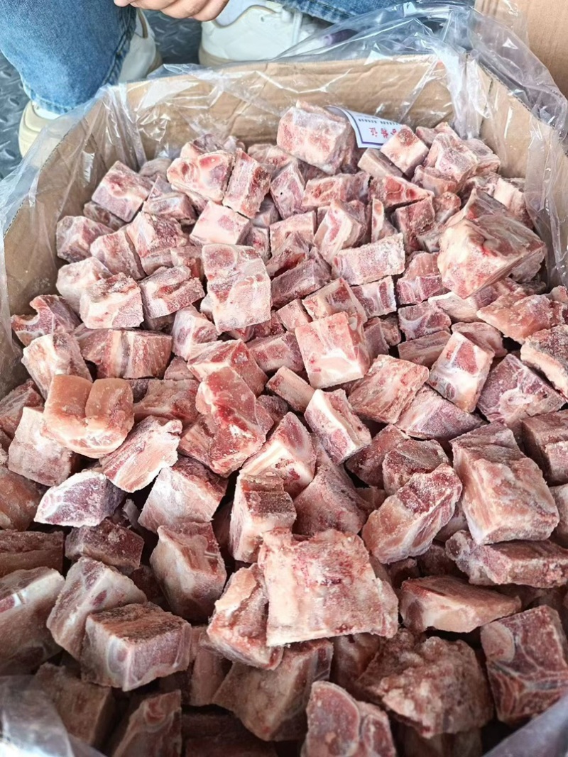 排骨粒，一件20斤，纯干货，可以红烧，糖醋，快餐食堂用