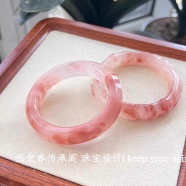 正品新疆桃花金丝手镯女款粉色粉圆条天然冰透飘花少女扁条玉镯子