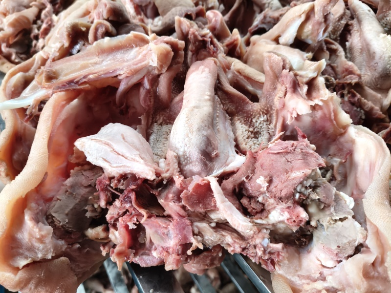全熟白山羊头肉
