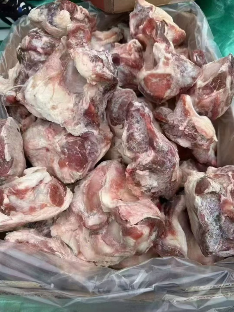 牛窝骨，单个1斤-1斤2两，大小规格都有，肉多新鲜