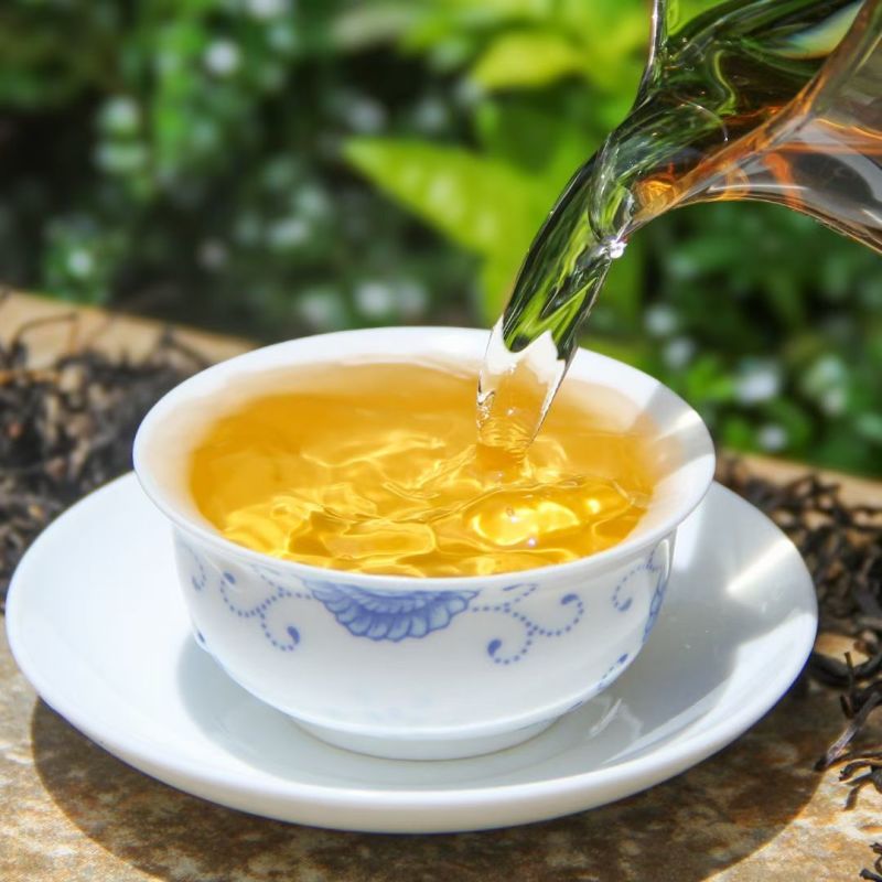 红乌龙，**好茶口感层次很丰富，甘、香、醇、厚、顺！
