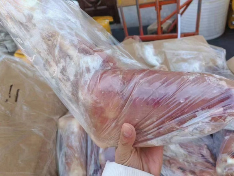 乳牛腿，大小规格都有，宴席，酒店，全牛管都可以用