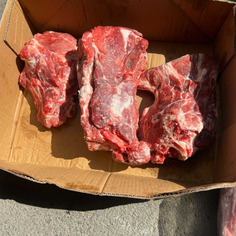 猪胫骨，满肉，可做排骨米饭，红烧排骨，大排档都可以用