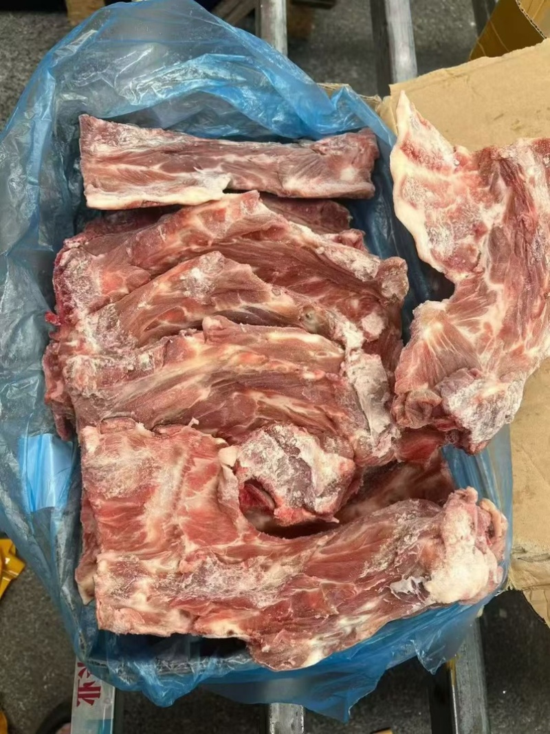 猪胫骨，满肉，可做排骨米饭，红烧排骨，大排档都可以用