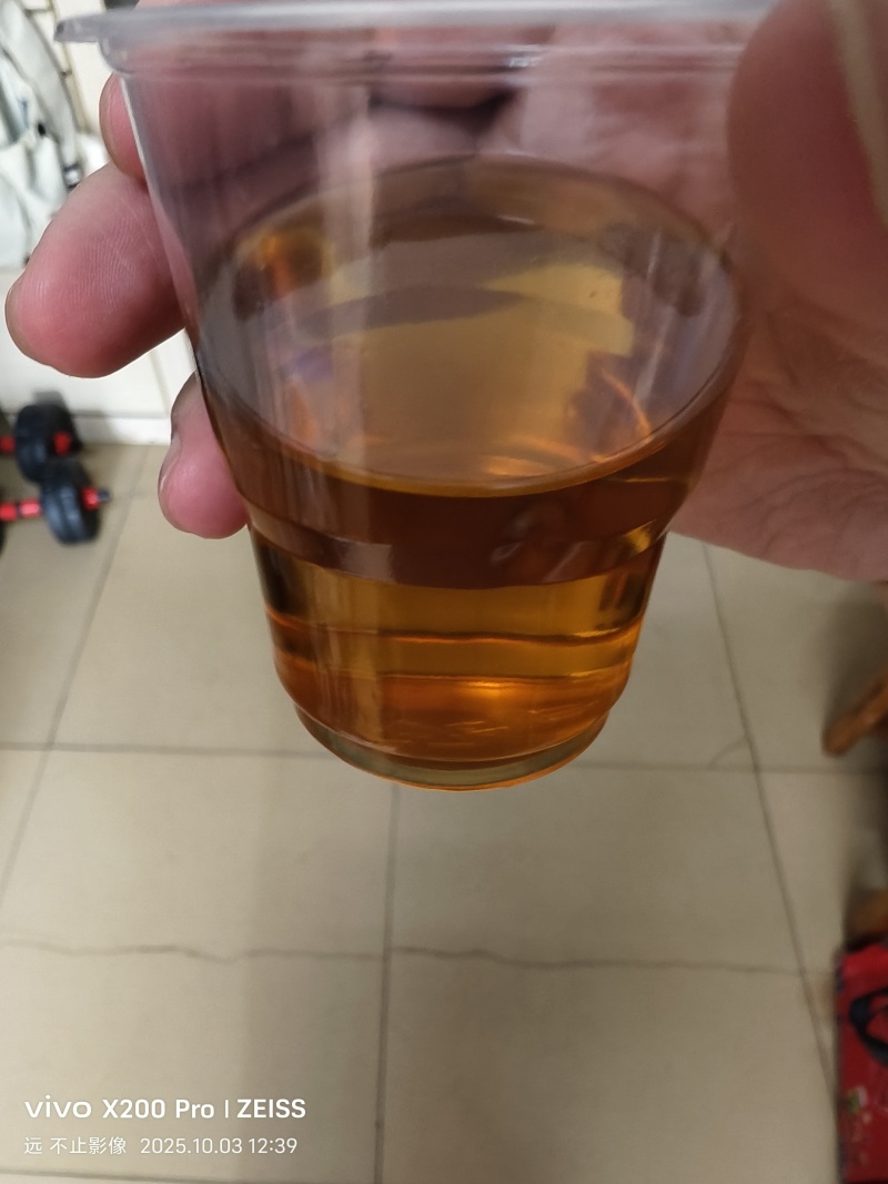 纯马尾松子油，无杂质可批发，质量保证