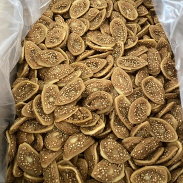 芝麻猫耳饼饼干休闲小零食量大从优欢迎来电咨询